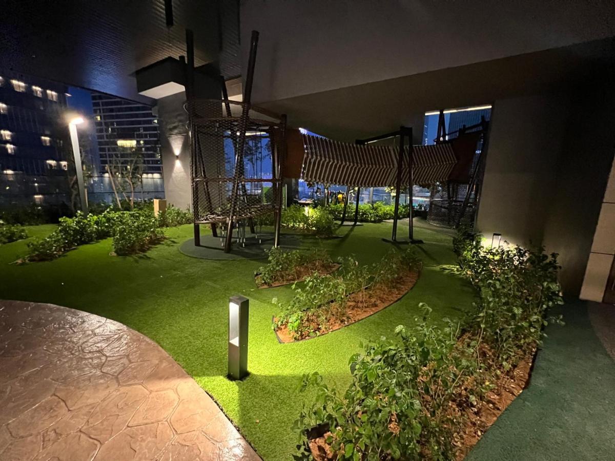 Axon Suites Bukit Bintang By Sky Pool Kuala Lumpur Exterior foto