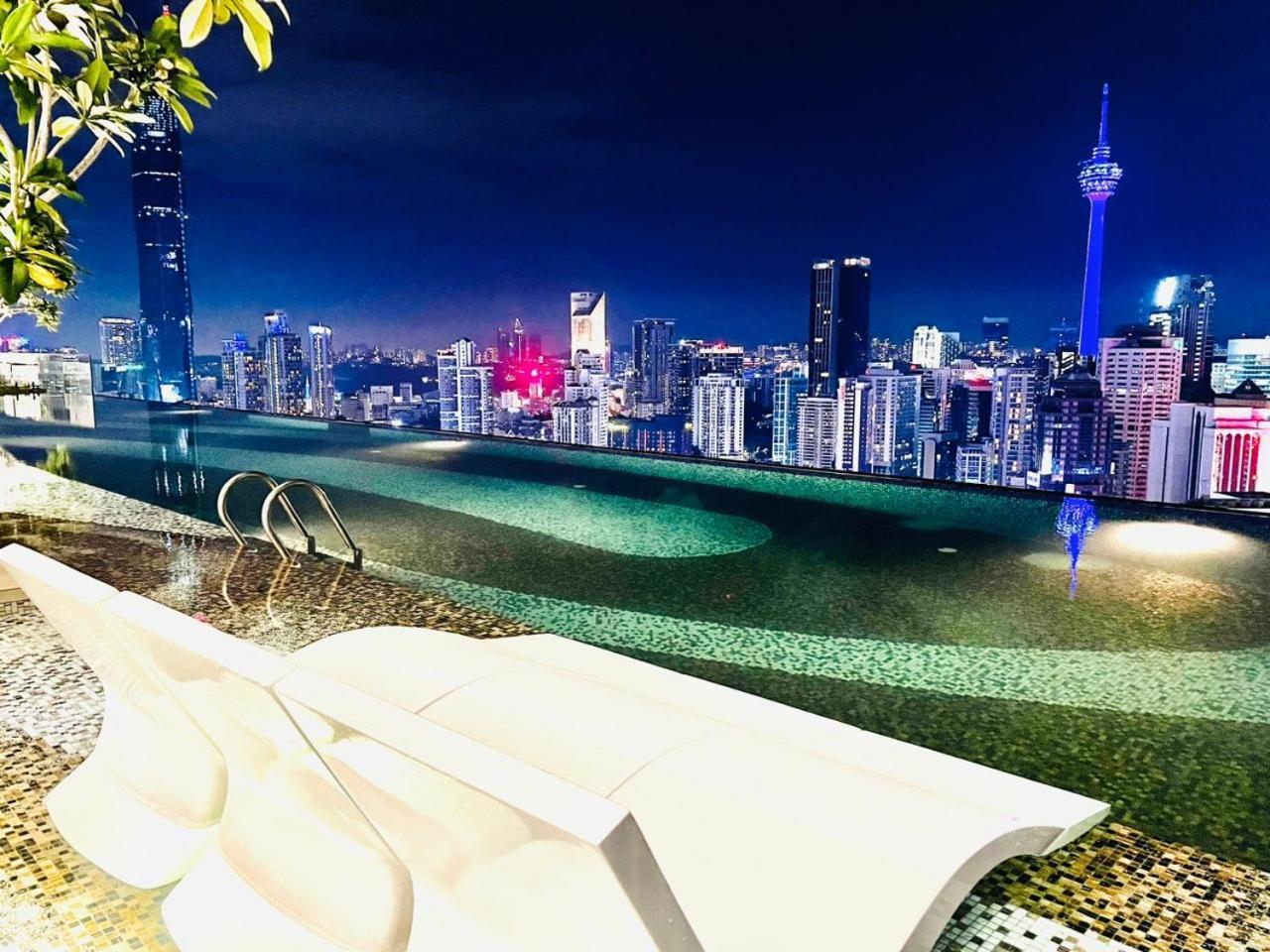 Axon Suites Bukit Bintang By Sky Pool Kuala Lumpur Exterior foto