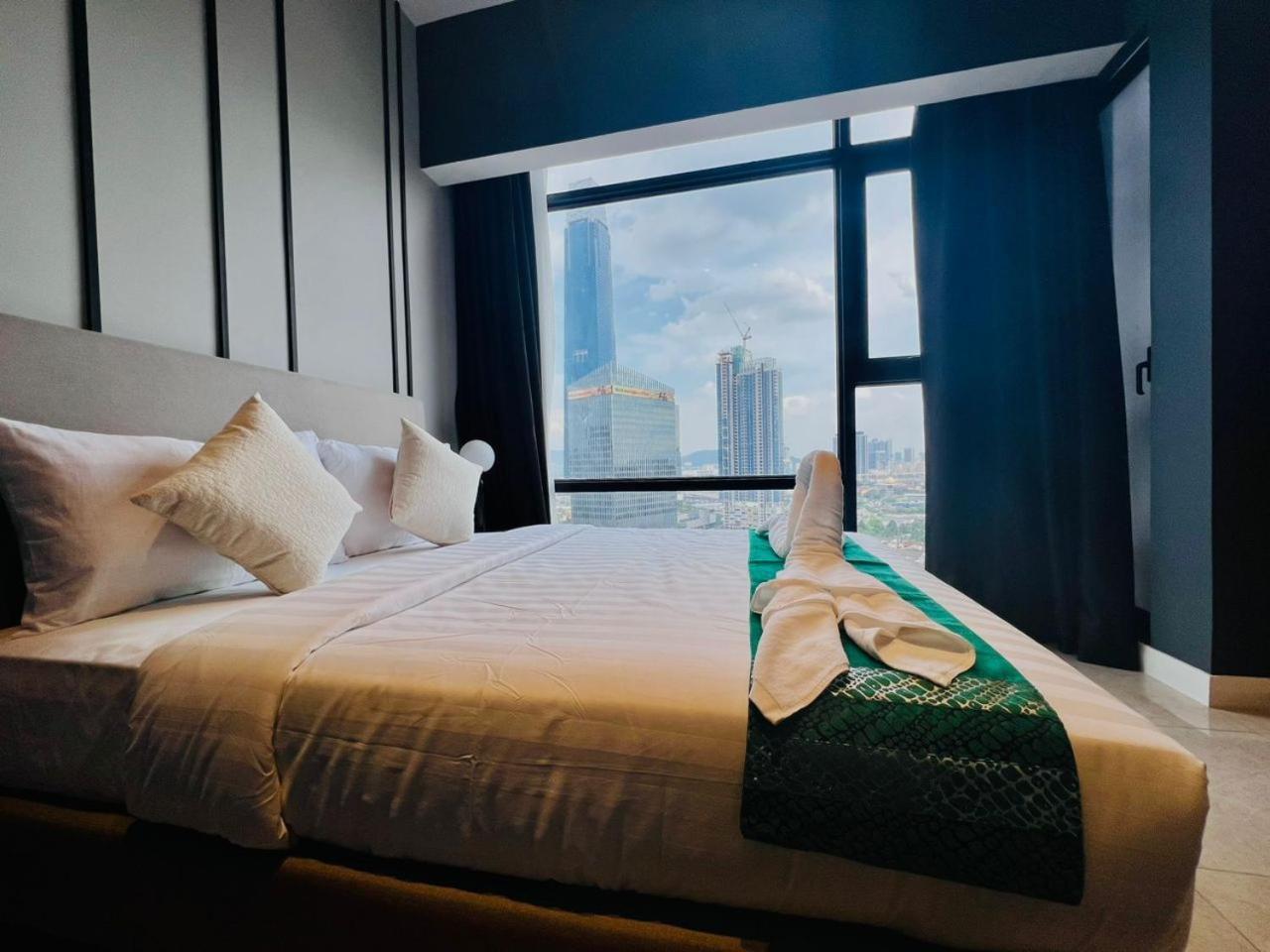 Axon Suites Bukit Bintang By Sky Pool Kuala Lumpur Exterior foto